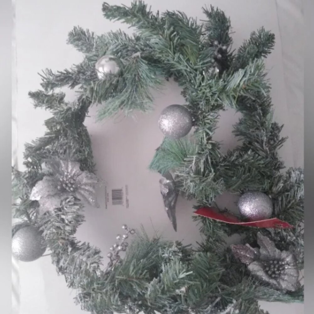 Frosted Garland Swag with Silver Glitter Details 6'+